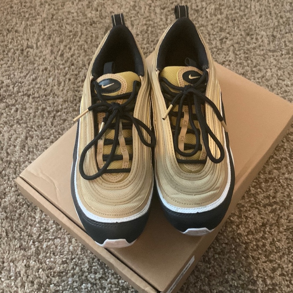 Nike AIr Max shoes